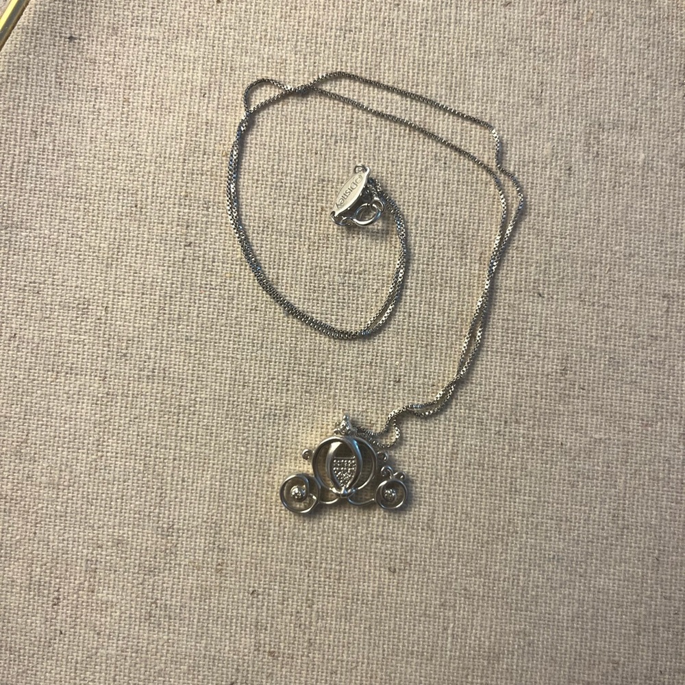 ✨ Cinderella Coach Diamond Necklace - Picture 3 of 9